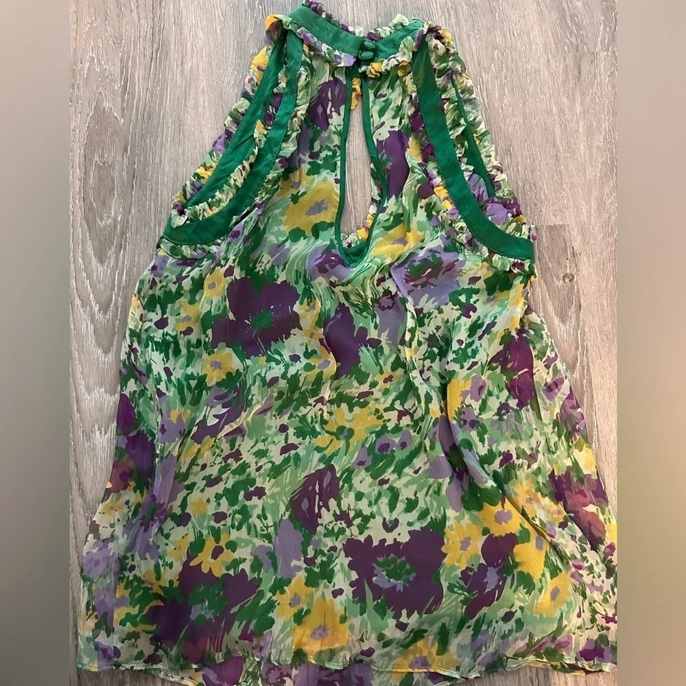 True Couture Floral Halter Top, size Small, EUC - Picture 9 of 12